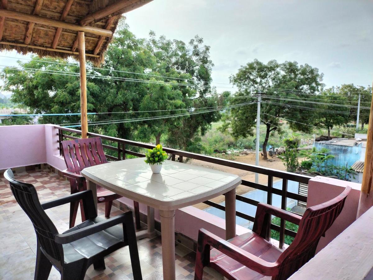 Prajwal Home Stay Hampi Exterior foto