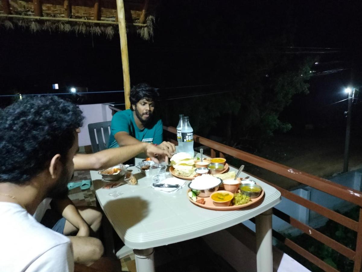 Prajwal Home Stay Hampi Exterior foto