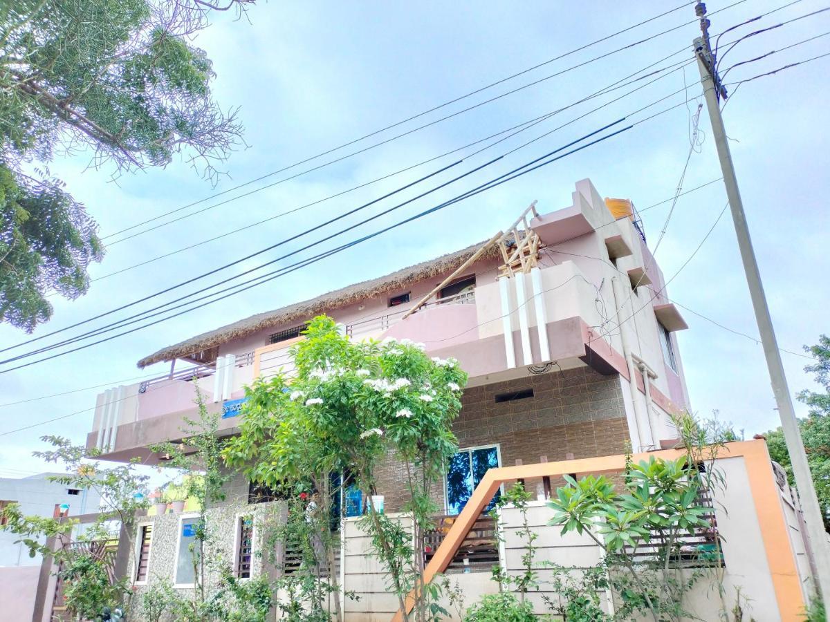 Prajwal Home Stay Hampi Exterior foto