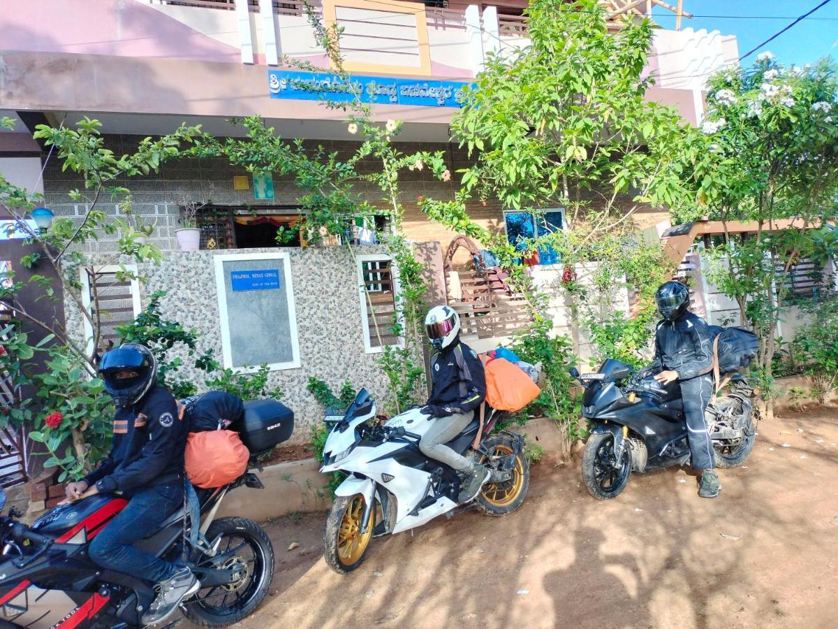 Prajwal Home Stay Hampi Exterior foto